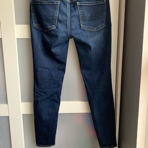 American eagle jeggjng size 6 short